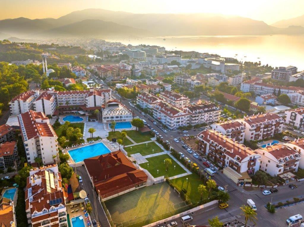 Hotel Club Pineta 4*